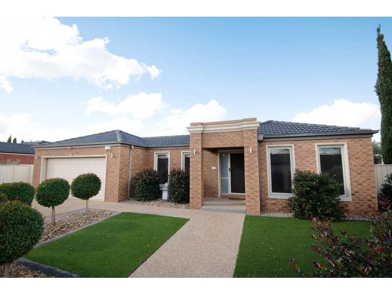 63 Waranga Drive, Kialla VIC 3631