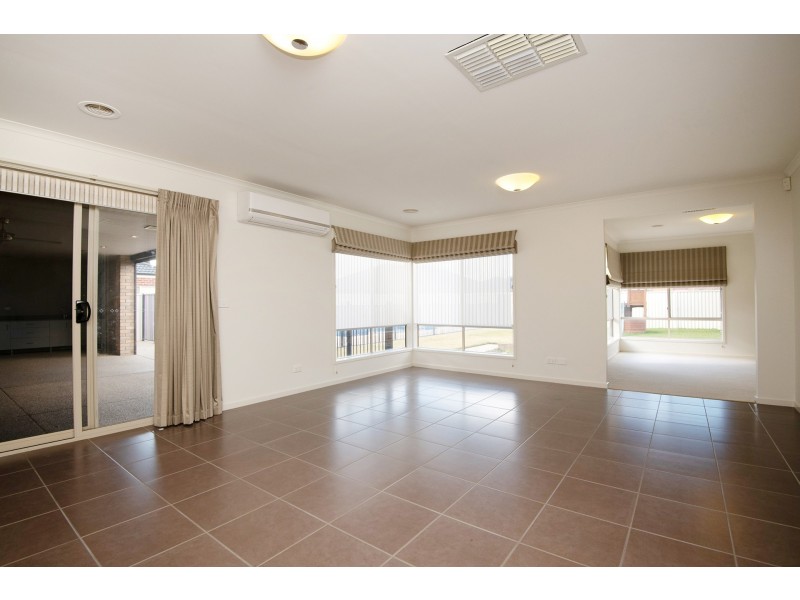 63 Waranga Drive, Kialla VIC 3631