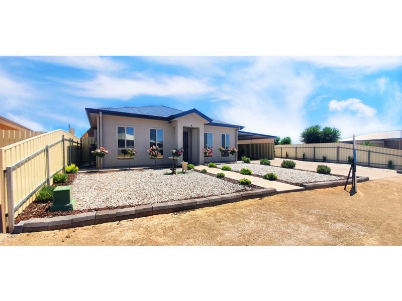 8 Deer Court, Wallaroo SA 5556