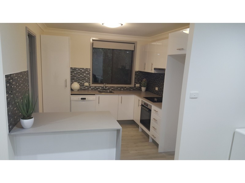 8/80 Queen Street, Warners Bay NSW 2282