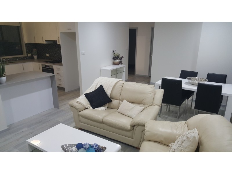 8/80 Queen Street, Warners Bay NSW 2282