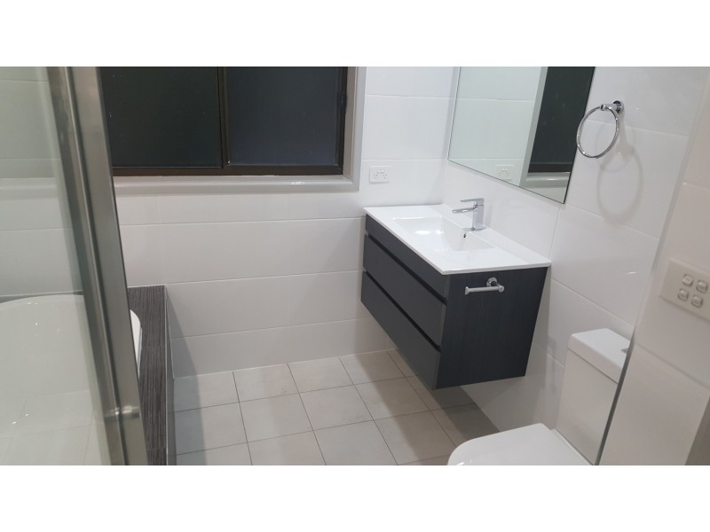 8/80 Queen Street, Warners Bay NSW 2282