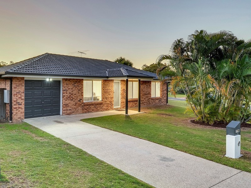 34 Streamview Crescent, Springfield QLD 4300
