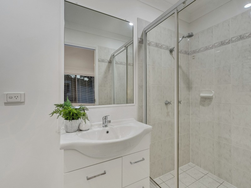 34 Streamview Crescent, Springfield QLD 4300