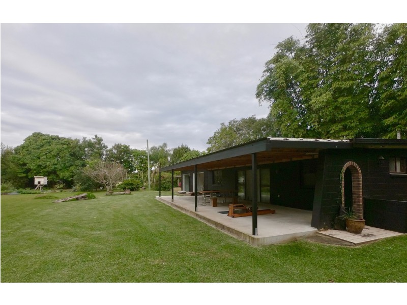 61 Clarkes Road, Mooball NSW 2483