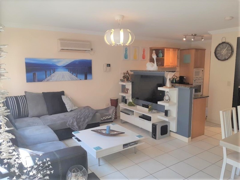 61 John Lund Drive, Hope Island QLD 4212