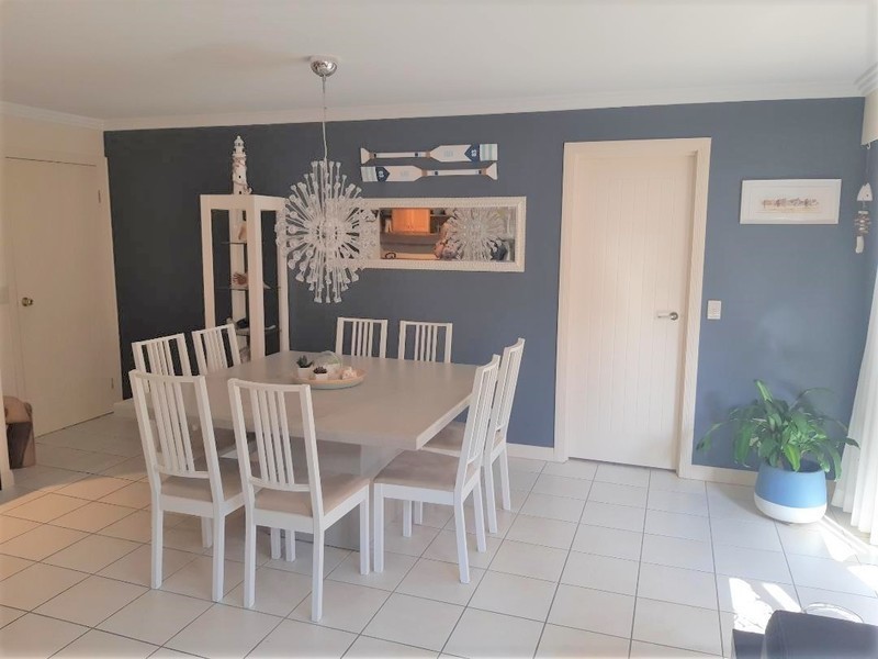 61 John Lund Drive, Hope Island QLD 4212