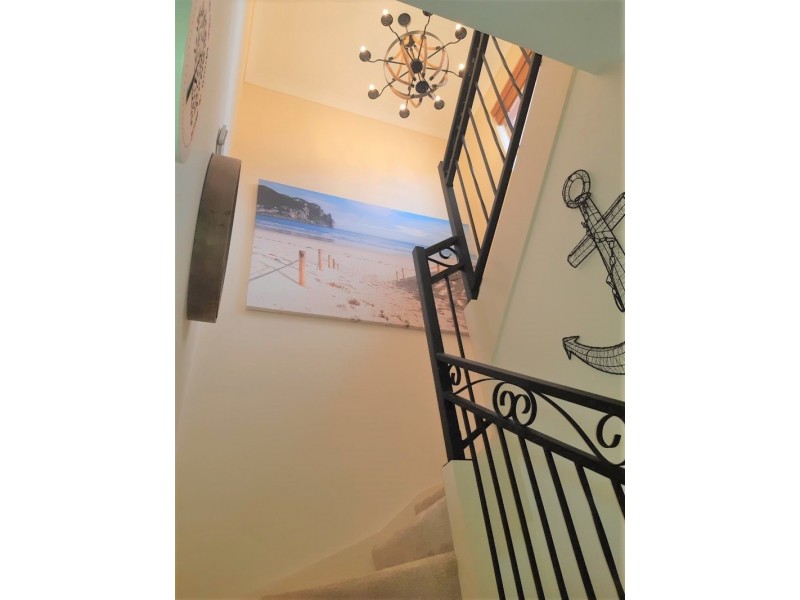 61 John Lund Drive, Hope Island QLD 4212