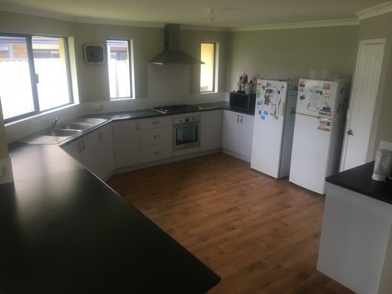 8 Island drive, Augusta WA 6290