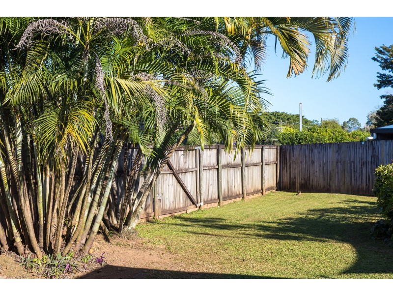 4 Nell Close, Kanimbla QLD 4870