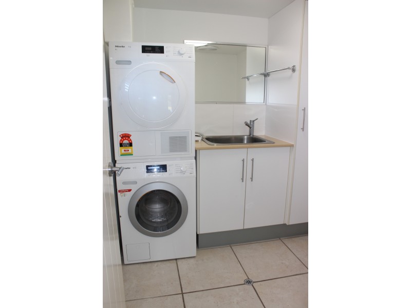 10 Cassia Crescent, Cardwell QLD 4849