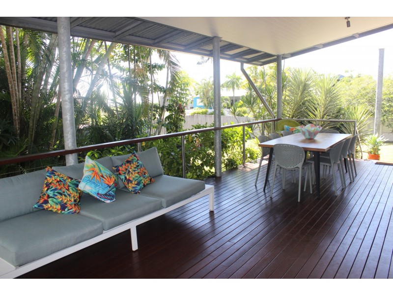 10 Cassia Crescent, Cardwell QLD 4849