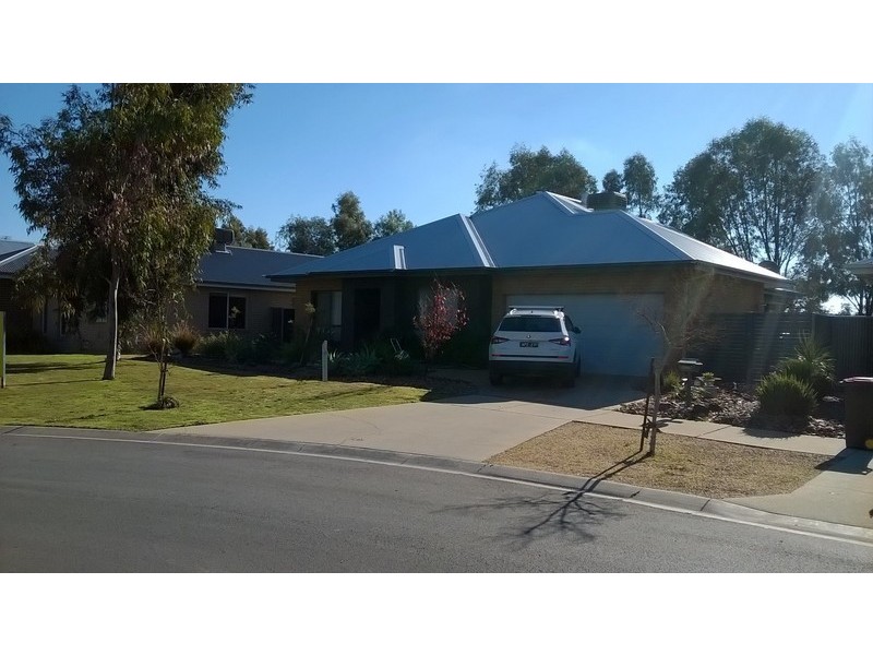 28 Coco Crescent, Yarrawonga VIC 3730