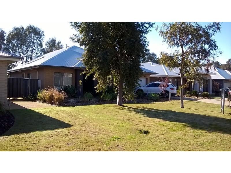 28 Coco Crescent, Yarrawonga VIC 3730
