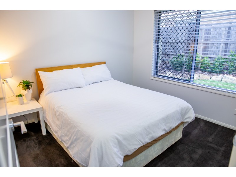 7 Renshaw Crescent, Kearneys Spring QLD 4350