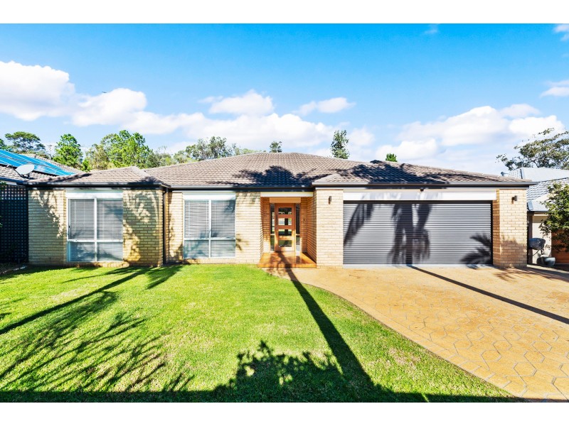 4 Spinnaker Place, Lake Munmorah NSW 2259