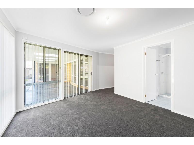 4 Spinnaker Place, Lake Munmorah NSW 2259