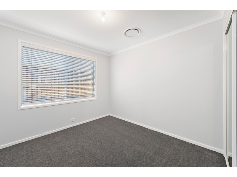 4 Spinnaker Place, Lake Munmorah NSW 2259