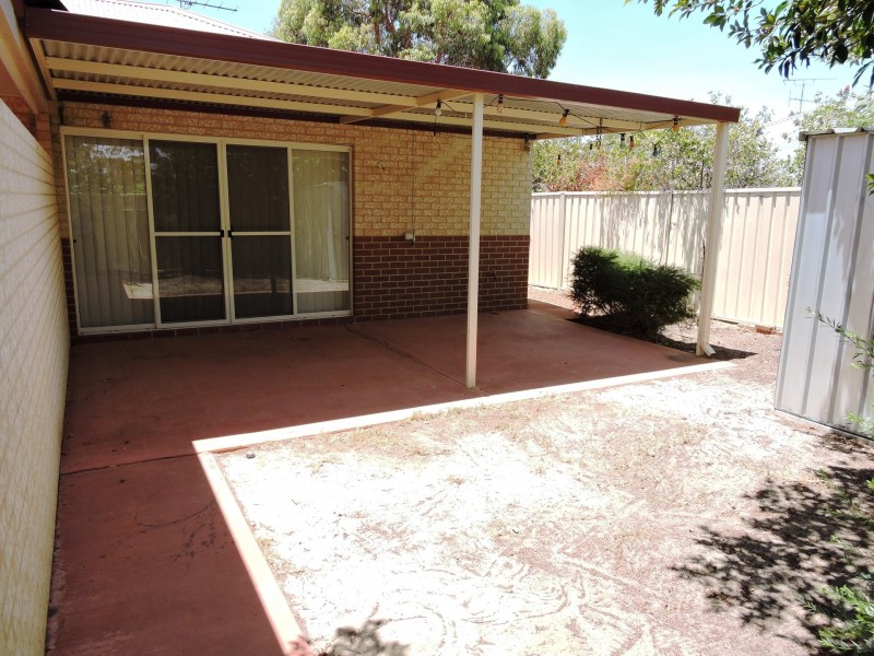 19 Cowan Way, Merredin WA 6415