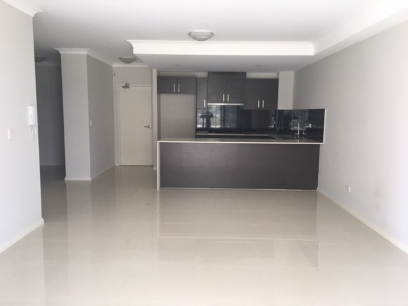 8 Myrtle Street, Prospect NSW 2148