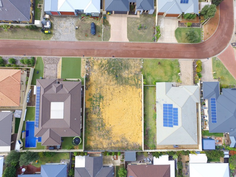 17 Coila Bend, Lakelands WA 6180