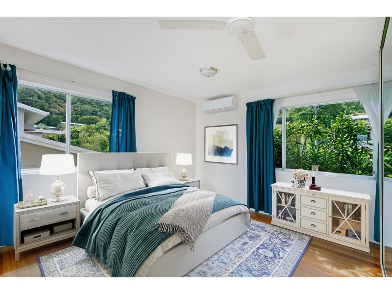 19 Sommerville Cr, Whitfield QLD 4870