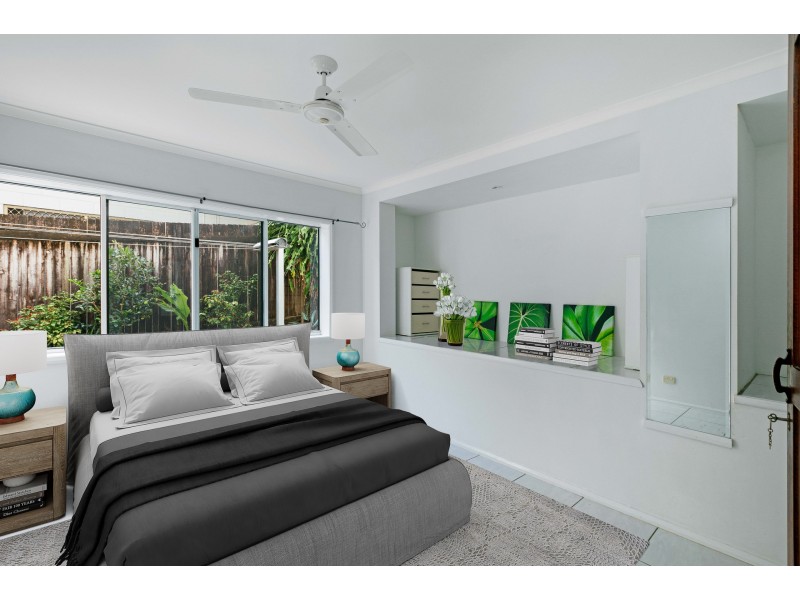 19 Sommerville Cr, Whitfield QLD 4870