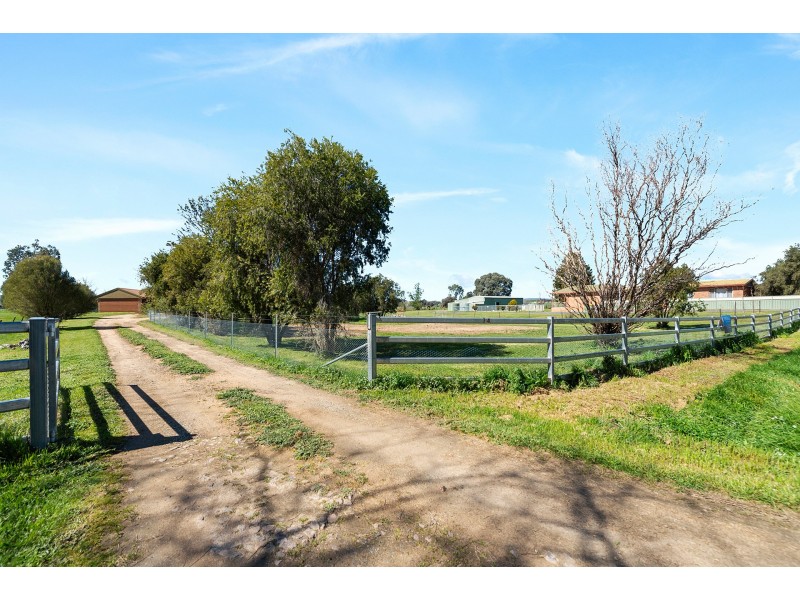 14 Bruce Street, Holbrook NSW 2644