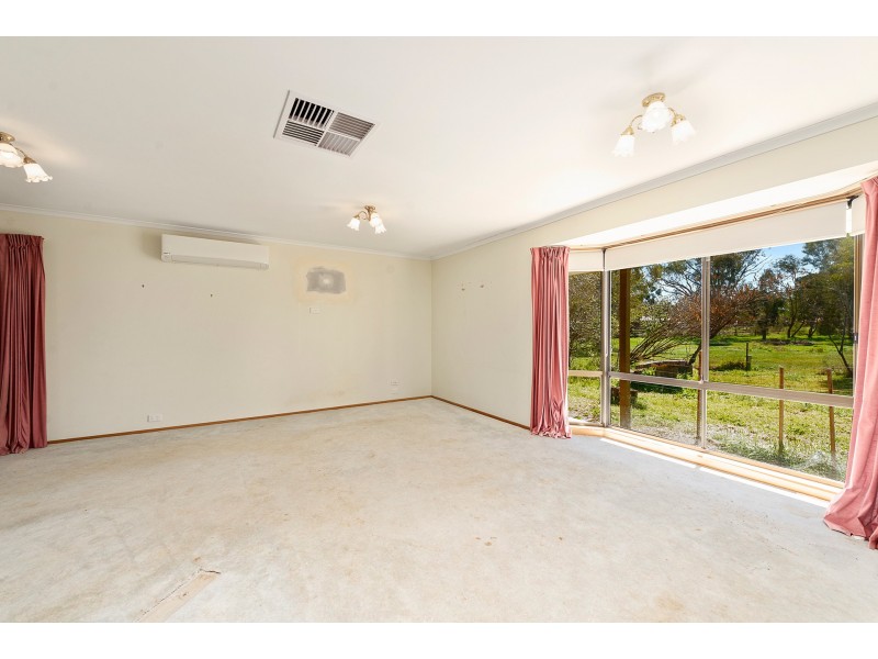 14 Bruce Street, Holbrook NSW 2644