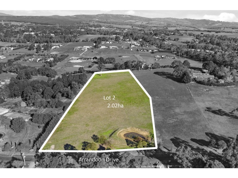 8-28 Arrandoon Drive, Hazelwood North VIC 3840