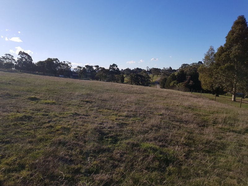 8-28 Arrandoon Drive, Hazelwood North VIC 3840