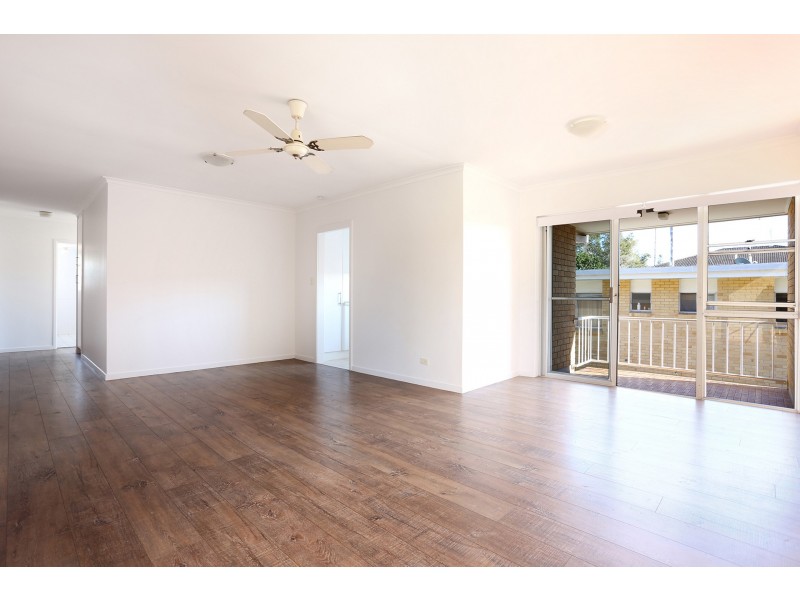 10/10 Sunrise Boulevard, Surfers Paradise QLD 4217