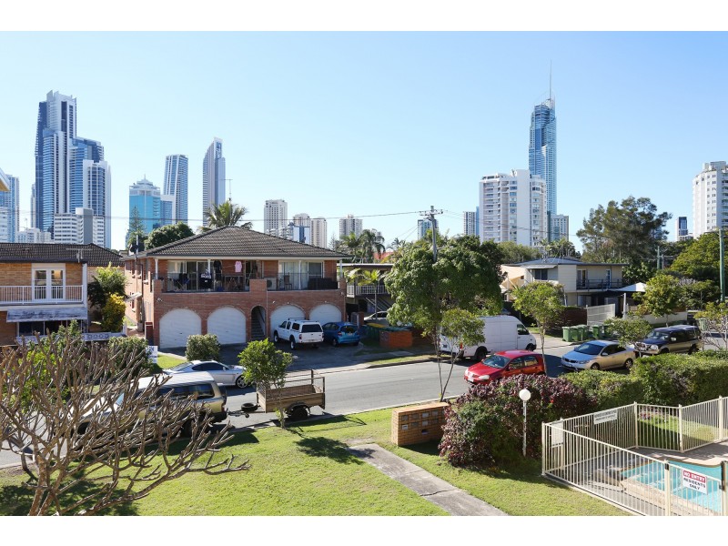 10/10 Sunrise Boulevard, Surfers Paradise QLD 4217