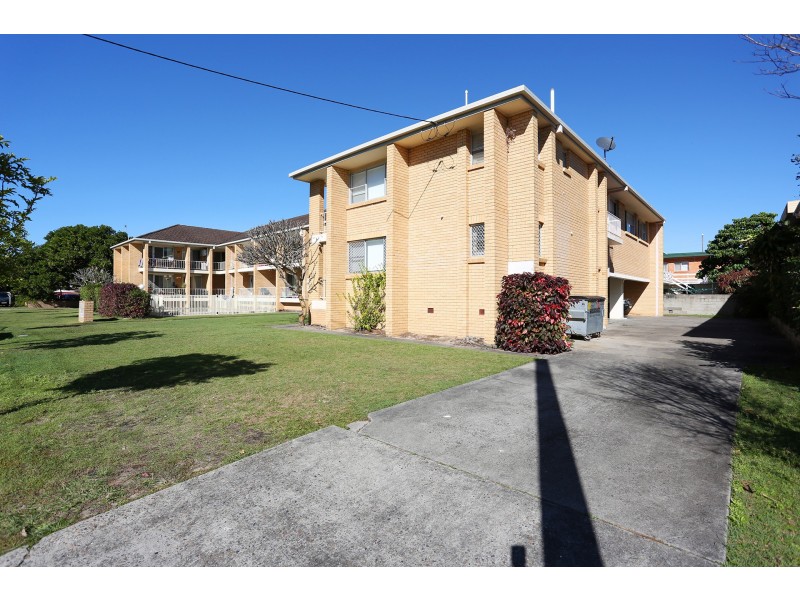 10/10 Sunrise Boulevard, Surfers Paradise QLD 4217