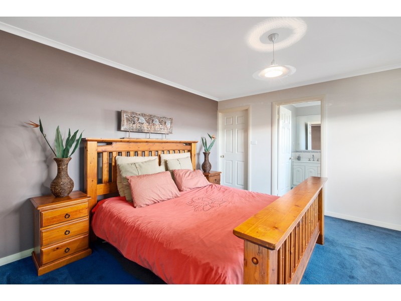 1 Olinda Place, Conder ACT 2906