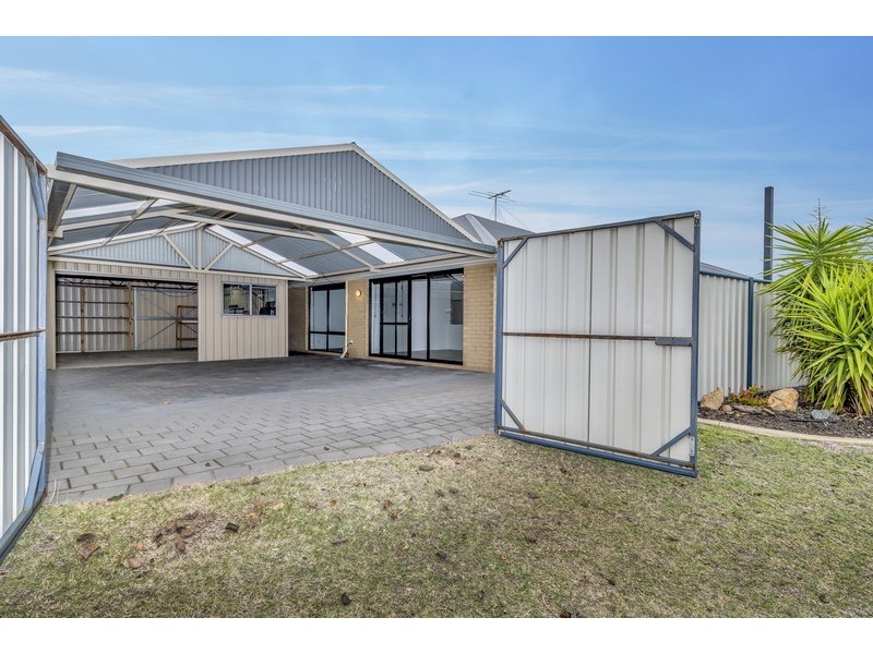 30 Camden Way, Meadow Springs WA 6210