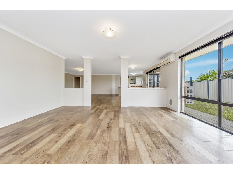 30 Camden Way, Meadow Springs WA 6210
