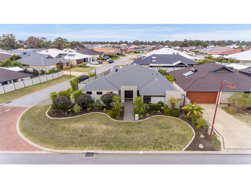 30 Camden Way, Meadow Springs WA 6210