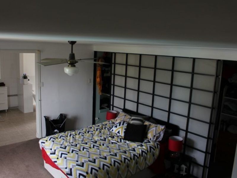 220 Dampier Avenue, Kallaroo WA 6025