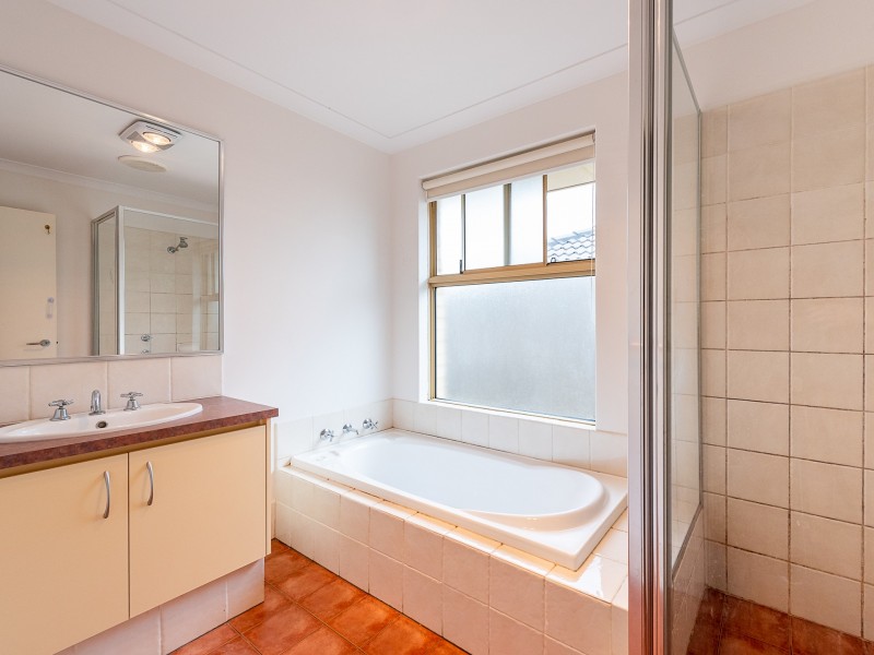 259 Peelwood Parade, Halls Head WA 6210