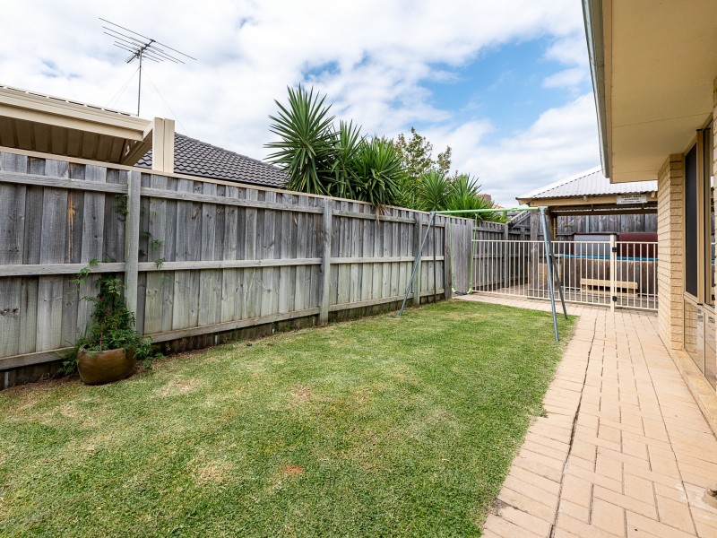 259 Peelwood Parade, Halls Head WA 6210