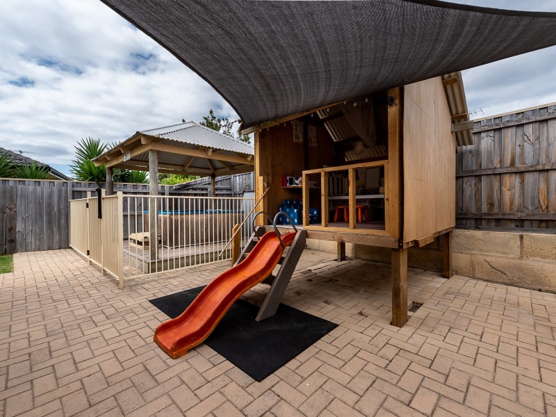 259 Peelwood Parade, Halls Head WA 6210