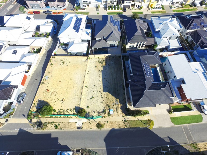 5 Bombay Heights, North Coogee WA 6163