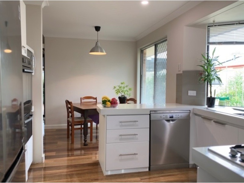 9 Hanson Way, Dudley Park WA 6210