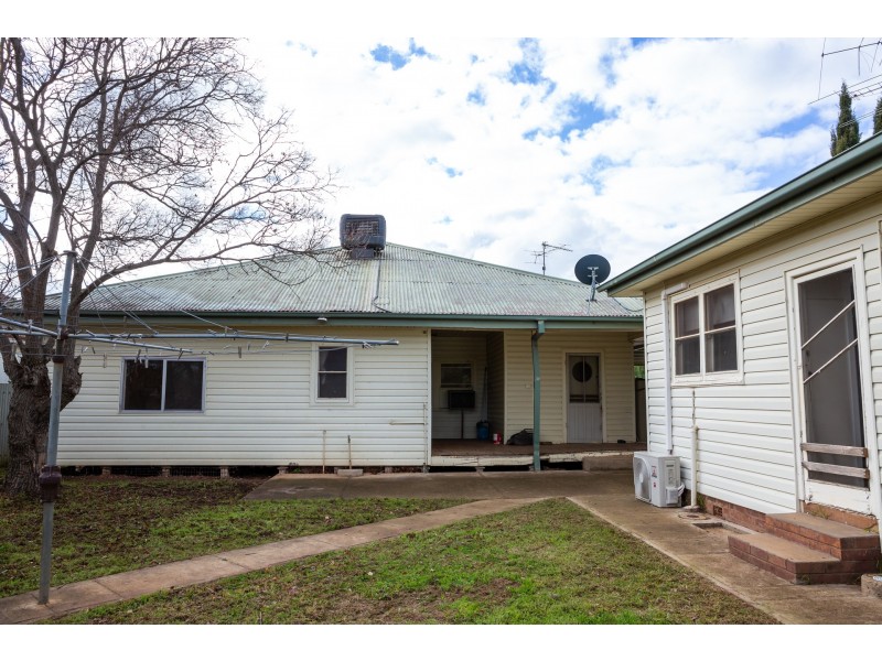 44 Green Street, Lockhart NSW 2656
