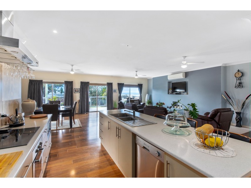 1 South Gateway, Mallacoota VIC 3892