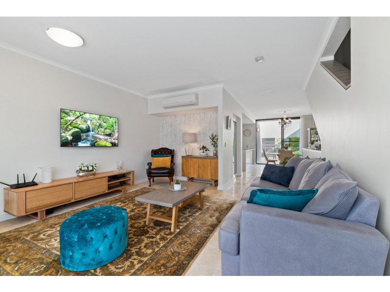 7/10 Athletes Parade, Floreat WA 6014