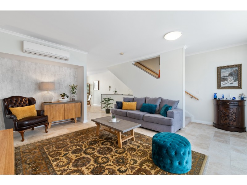 7/10 Athletes Parade, Floreat WA 6014