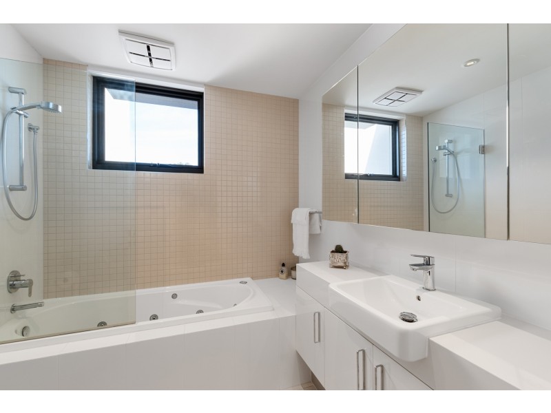 7/10 Athletes Parade, Floreat WA 6014