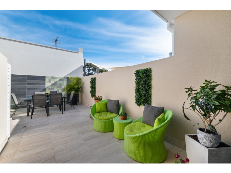 7/10 Athletes Parade, Floreat WA 6014